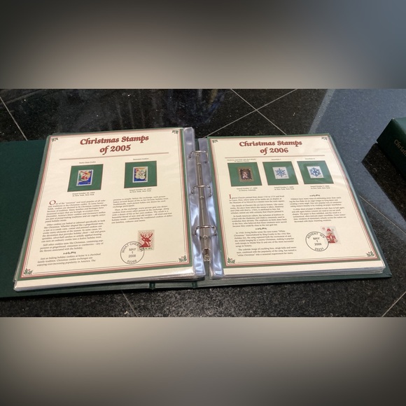 Bundle 2 Christmas Stamp Collector Panels binders - Picture 5 of 11